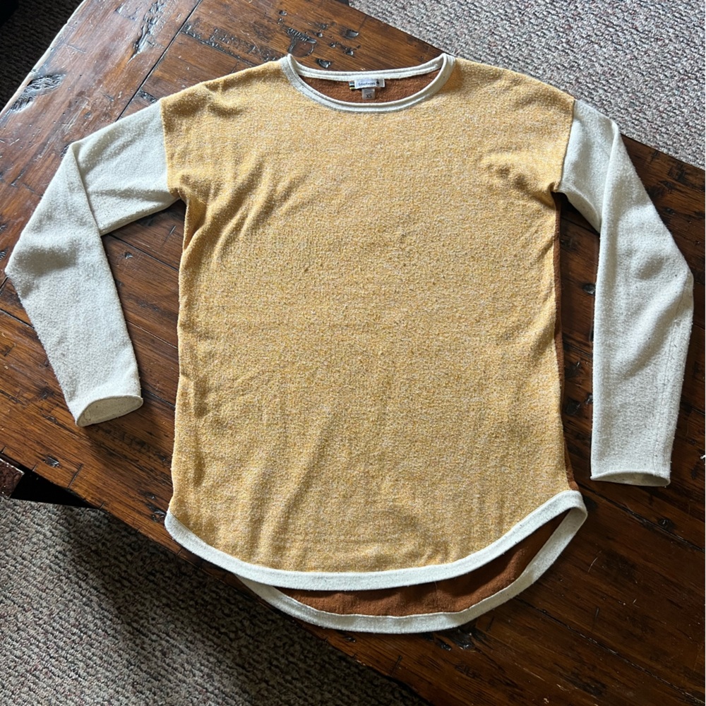 Smartwool women’s long sleeve shirt (small)